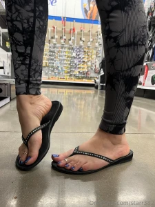 Public toesies part 60