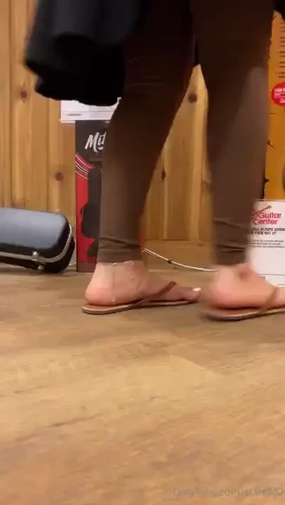 Teasing for 4 minutes at guitar center 