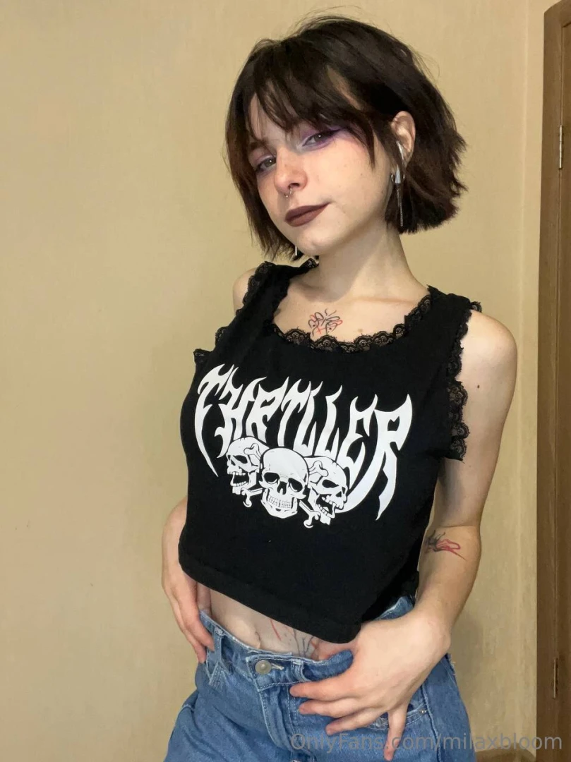 I think from this photo you can easily guess my taste in music 