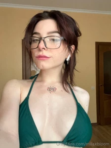 Want me to make you happy i have a vip video at a very good price