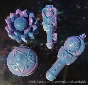 Making lil soap bars amp answering dms all day today taking vid calls