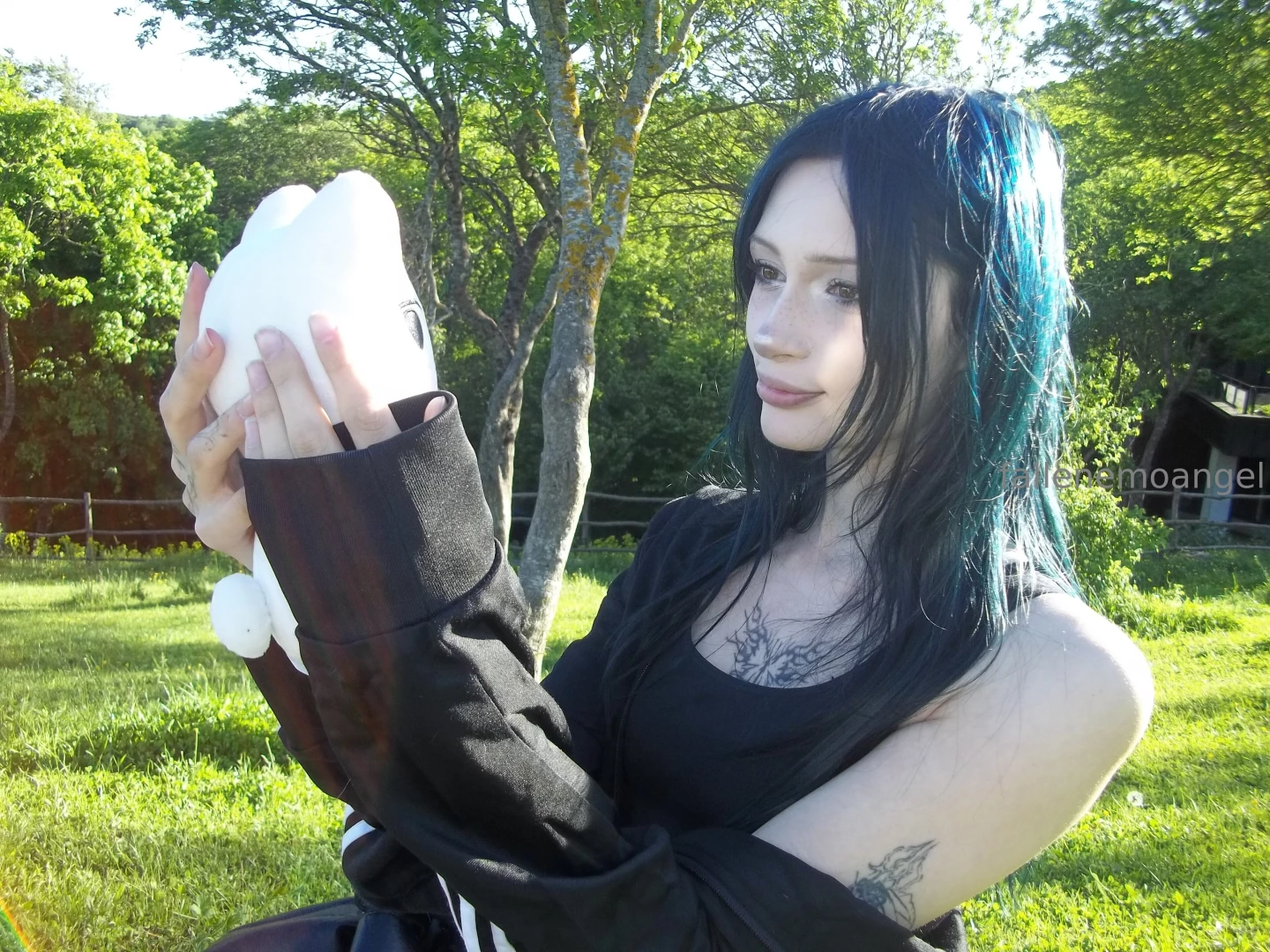 Heh my friend took these picnic photos 3 she gave me this cute toy and 