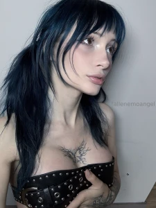 My new boobs post this is the first time i ve seen them lol im very