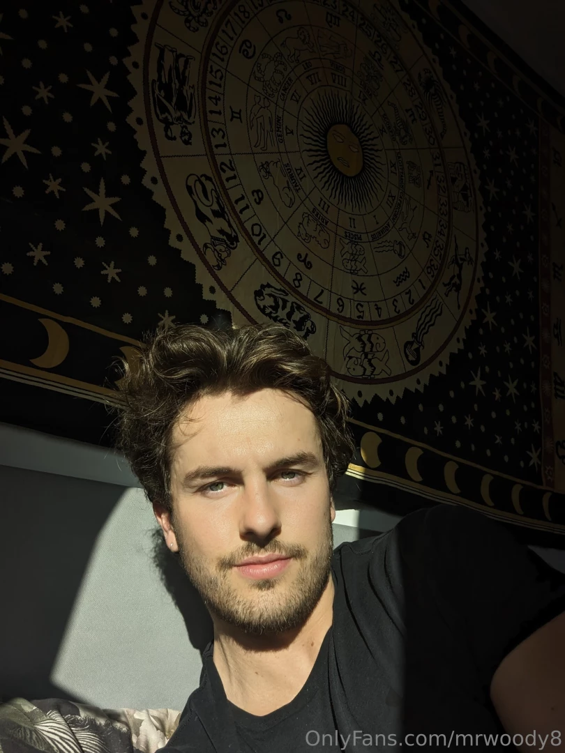 Morning the sun is shining 