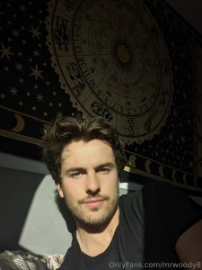 Morning the sun is shining