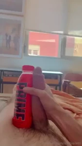 Stay hydrated drink more leche