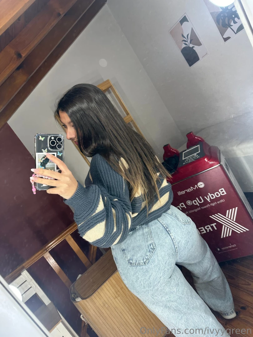 I stopped by the beauty salon to give myself some pampering my ass 