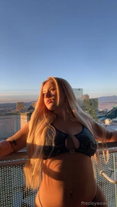 I love when you stare at me