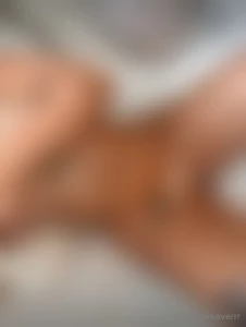 I decided to take a photo of my nude body and post it here after