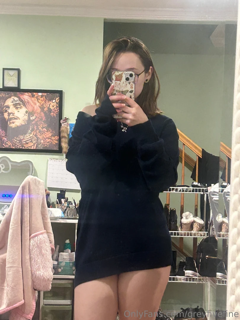 Goon morning take a guess do you think i m wearing panties or no 