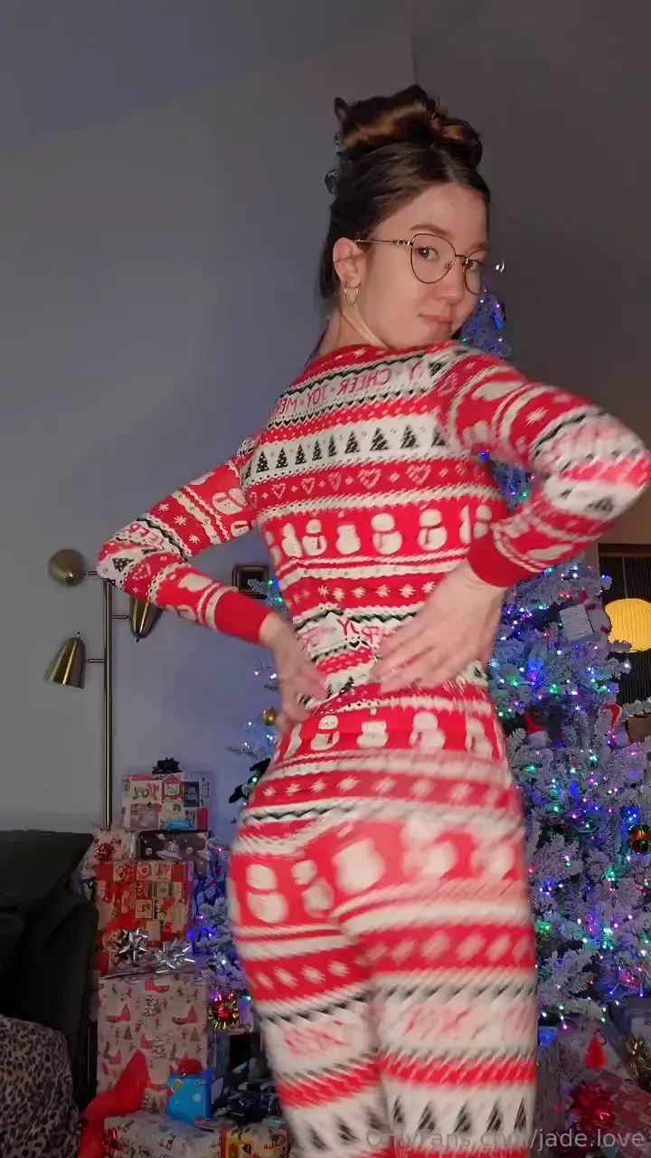 Feeling cute in my christmas pajamas 