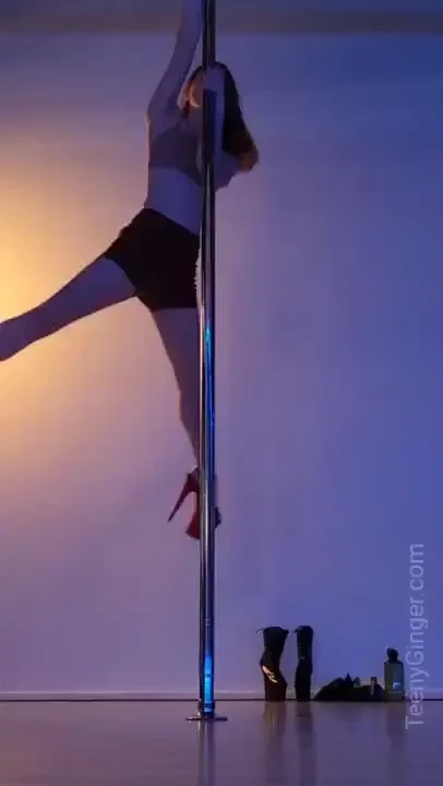 Song sunday paint the town red by doja cat 