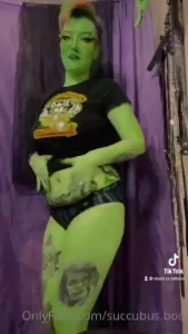 Apologies for my silence i ve been in a bad weird mental space buuut