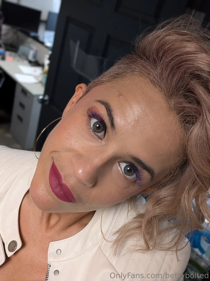 Todays fit comes late in the day because i came early in the day 