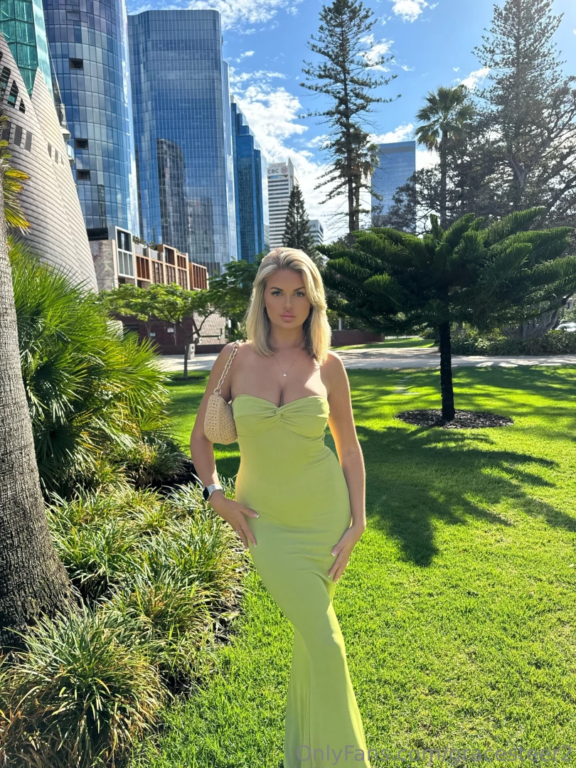 I can do both classy and freaky see my freaky side here https onlyfans 