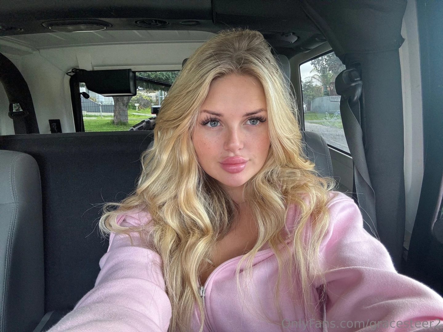 Lazy sundays active on https onlyfans com gracesteer c4 