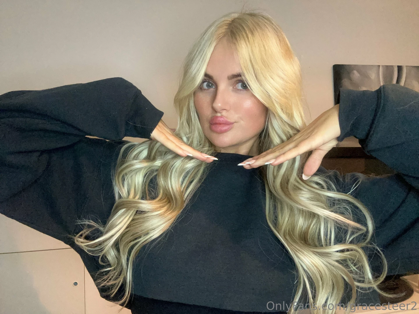 I m feeling like a naughty girl today so i decided that i am going to 