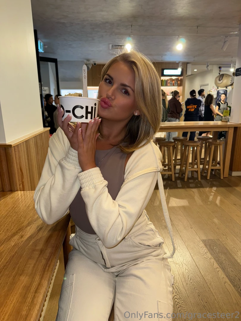 Do you love me as much as i love frozen yoghurt 