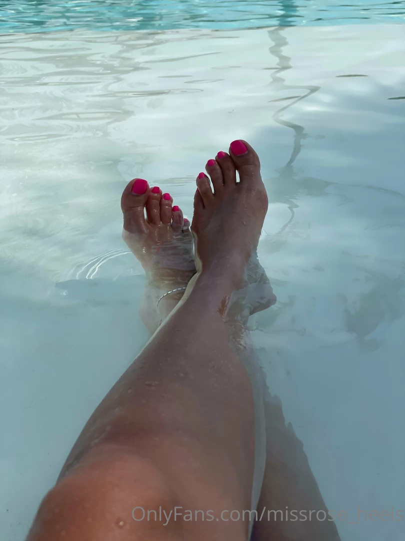 missrose-heels - Yummmmm candy toes are you jealous of the water part 15 