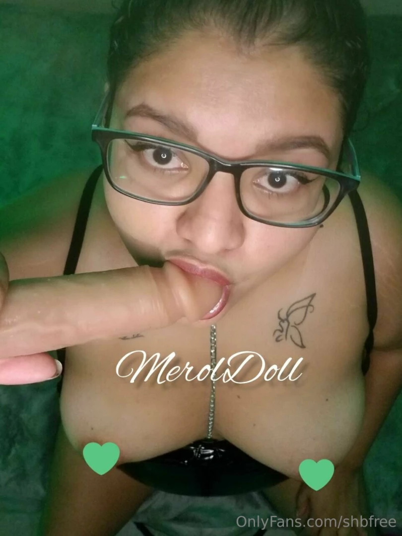 Hello she is my friend lawmerol fetish friendly big boobs brunete 
