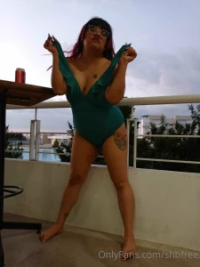 Hello daddy im very hooot do you see more