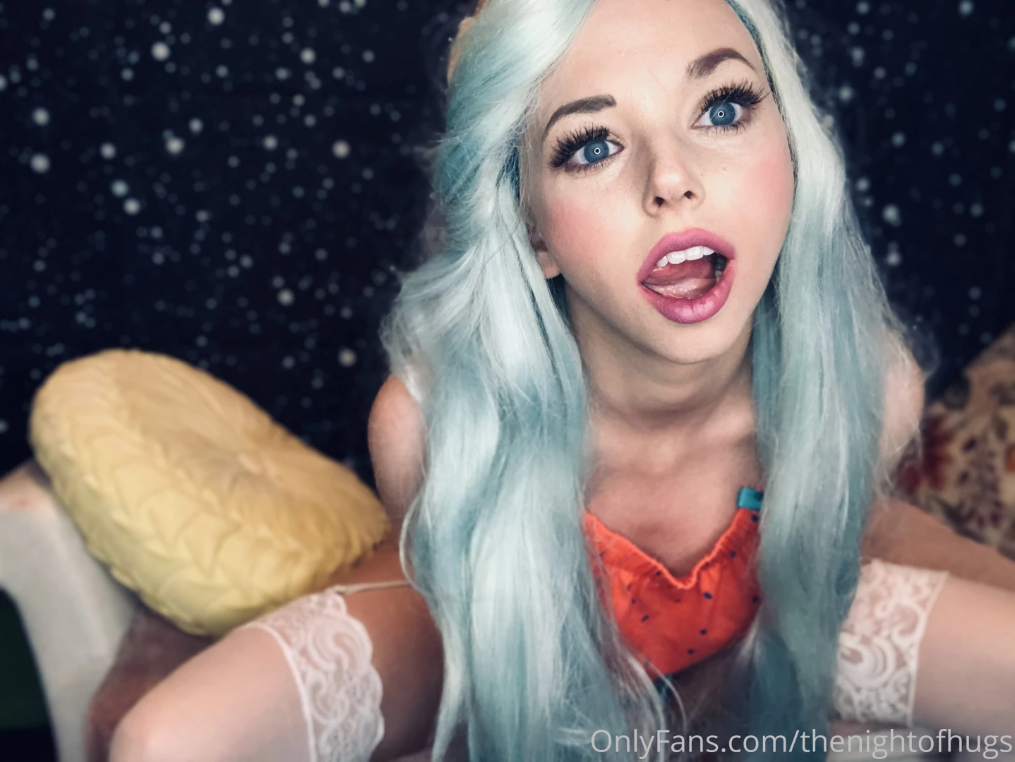 Color orange i hope you like cumming in spaceeee 