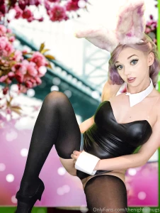 Naked wabbit inside some casual poses nakie with only my thigh highs