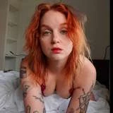Flora 🦊 HOT HAIRY REDHEAD