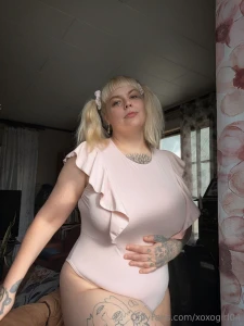 Do you want a more personal onlyfans do you like curvy milfs even cute part 1