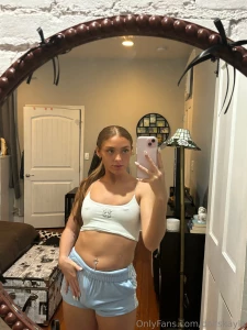 Dm me and tell me if you prefer morning or night sex part 3