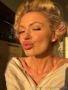 The mood for today is to be incredibly beautiful and make everyone part 1