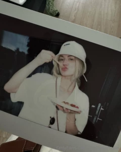 I love to keep memories in photos