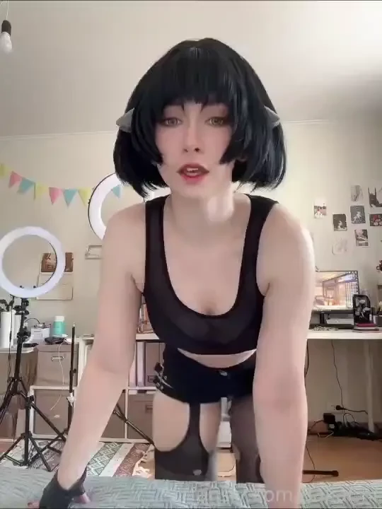 I should dance on your lap hehe thighs tights cosplay booty littletits 