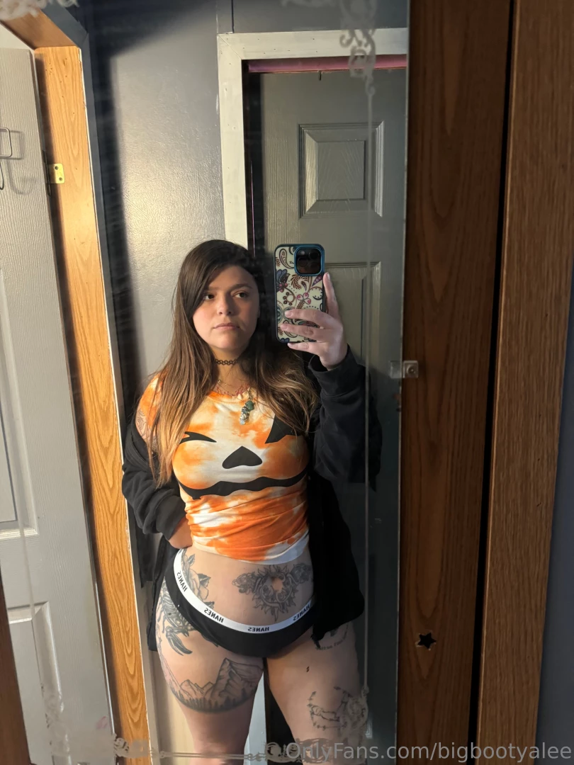 Because spooky szn is upon us does anyone wanna be my 