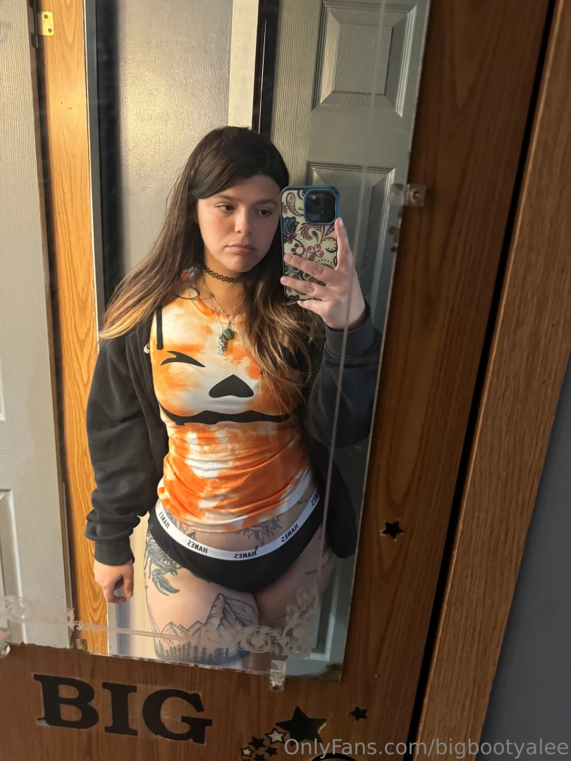 Because spooky szn is upon us does anyone wanna be my part 2 