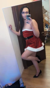 Slides down ur chimney