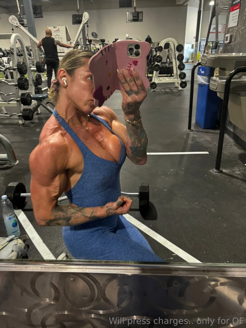 Feeling the burn in my biceps i bet you want to feel them see more on 