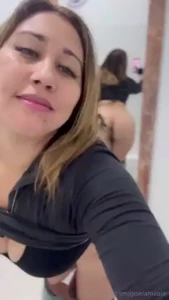 Hoy en la ma ana fui al gym y luego al ba o a secarme el sudor y part 2