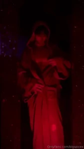 2 minute video of me stripping nude out of my sith robe jedi in the