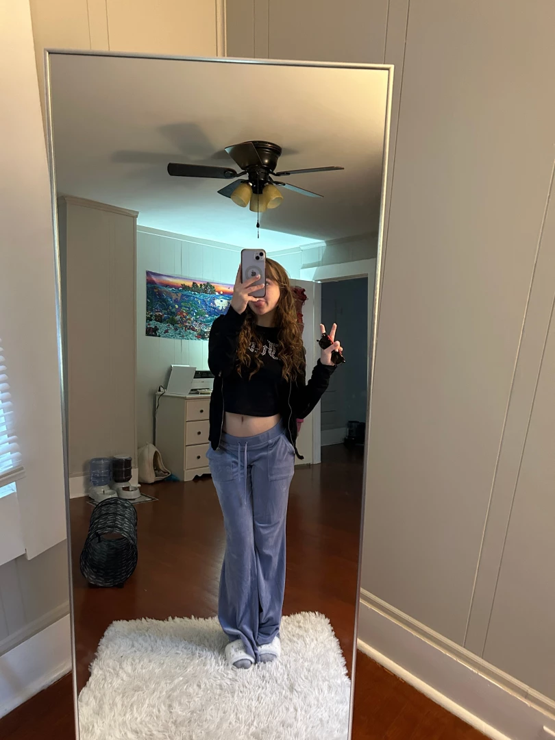 These pants make me feel like a bratz doll 