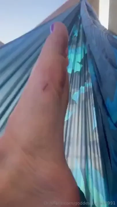 Chillin at the beach got a boo boo on my foot 