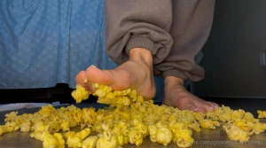 Barefoot amp popcorn