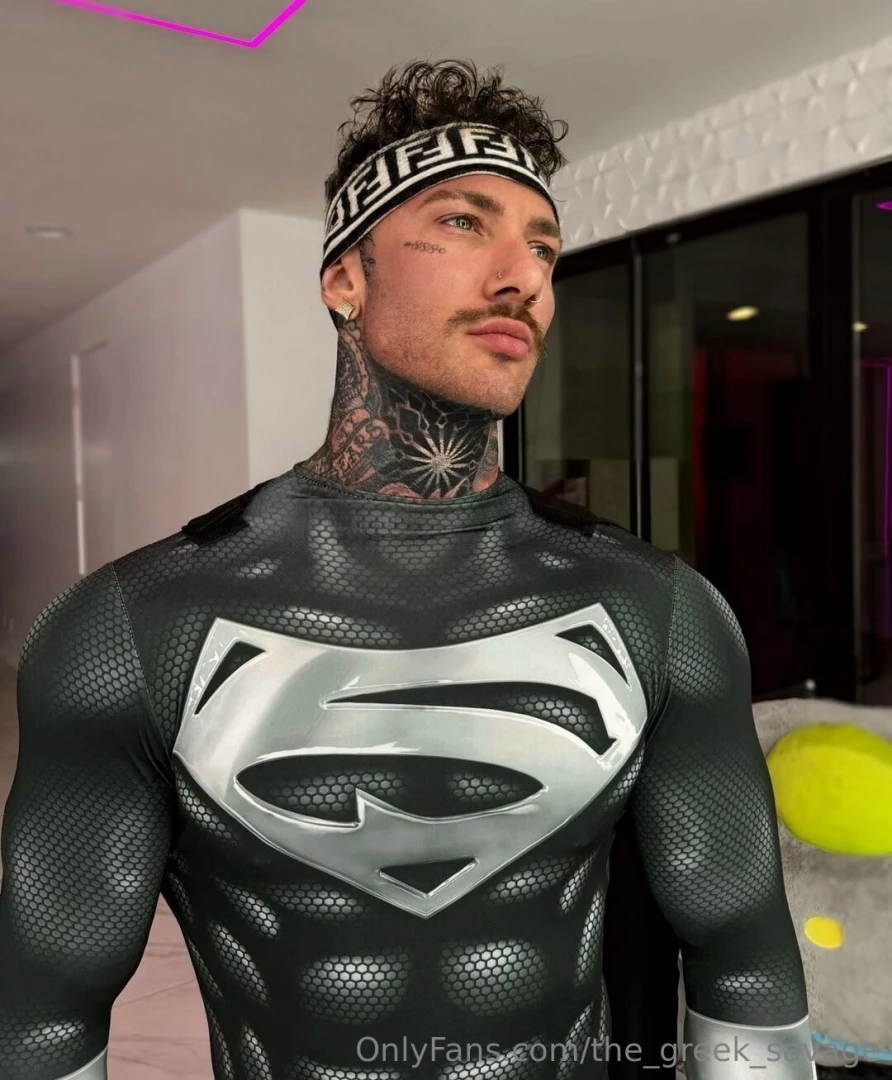 Idk what s more dangerous me in my super suit or my large cock part 1 