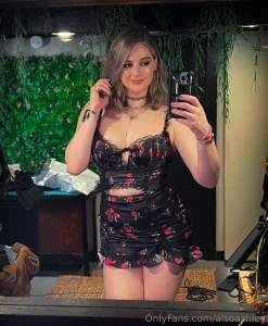 Been filming since 6am busy busy day shooting some super fun and sexy