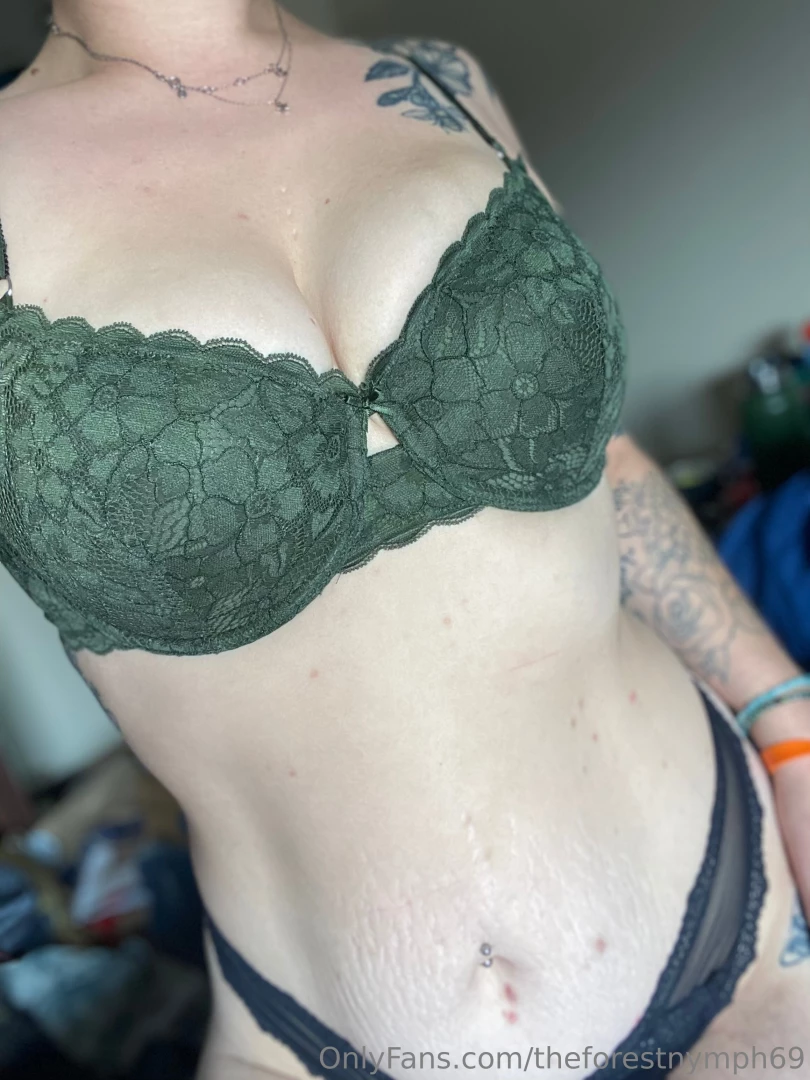 Loving this lighting and new bra part 4 