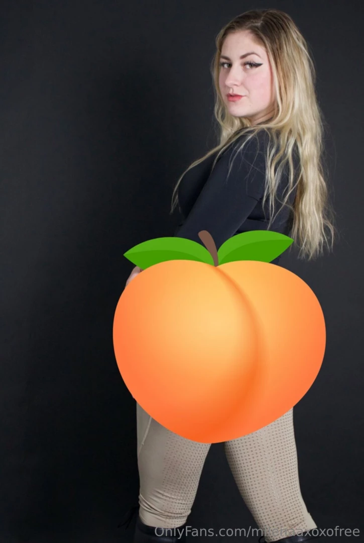 Would you pull my hair during doggystyle 