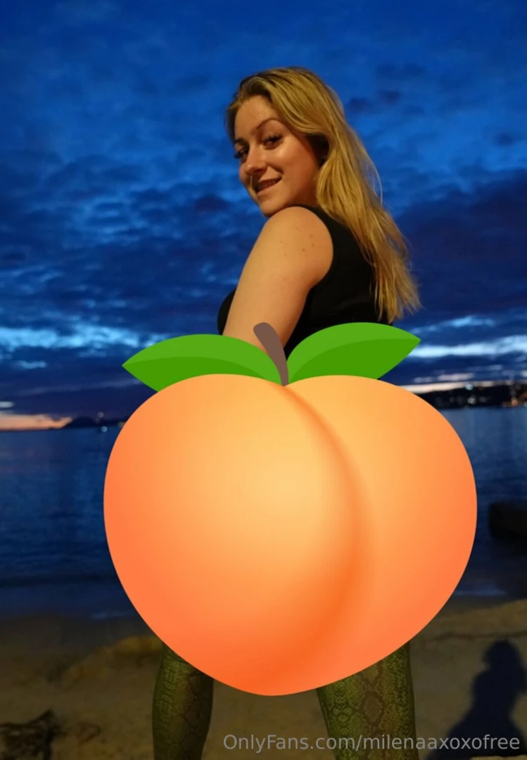 Would you fuck my doggystyle in these slutty leggings right at that 