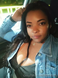 Im a good company when youre busy driving