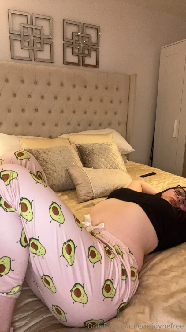 I have been my naughtiest self on my main page this month come see 