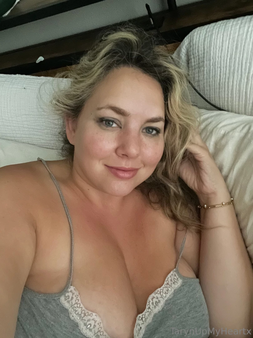 Good morning from a sleepy girl today 